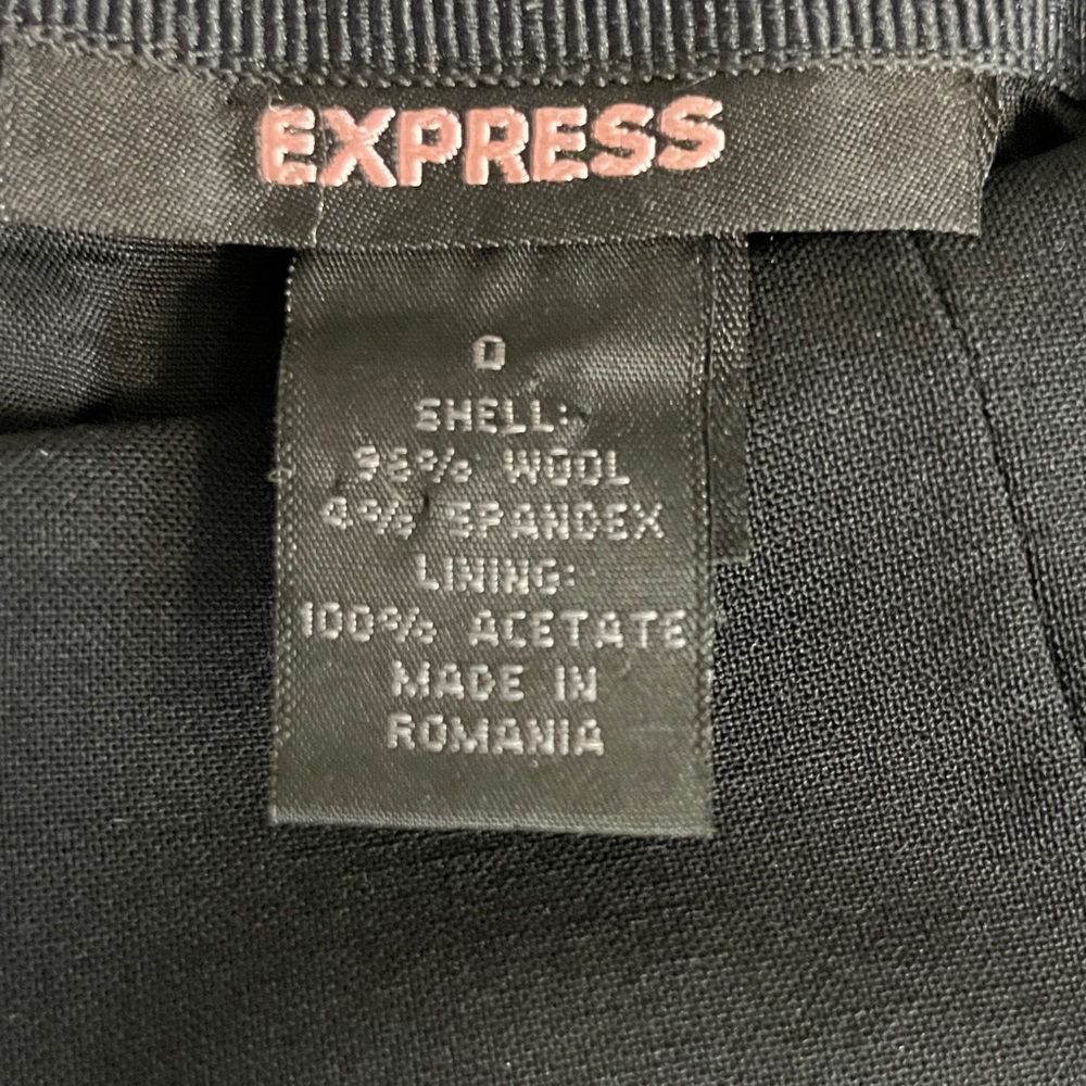 Express Black Mini Skirt Wool Blend Skort – Black, Size 0. (G4) - Picture 1 of 4